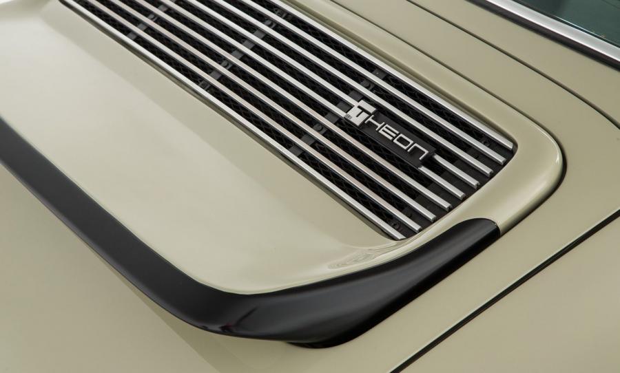  Porsche 911 Restomod by Theon 2016 года  (фото 32 из 40)